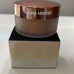 Laura Mercier translucent loose setting powder.  Light catcher. Cosmic Rose